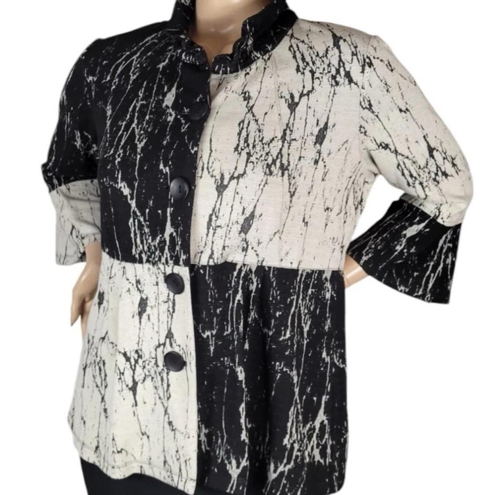 🖤 Ali Miles Abstract Black & Cream Bell Sleeve Top | Size L
